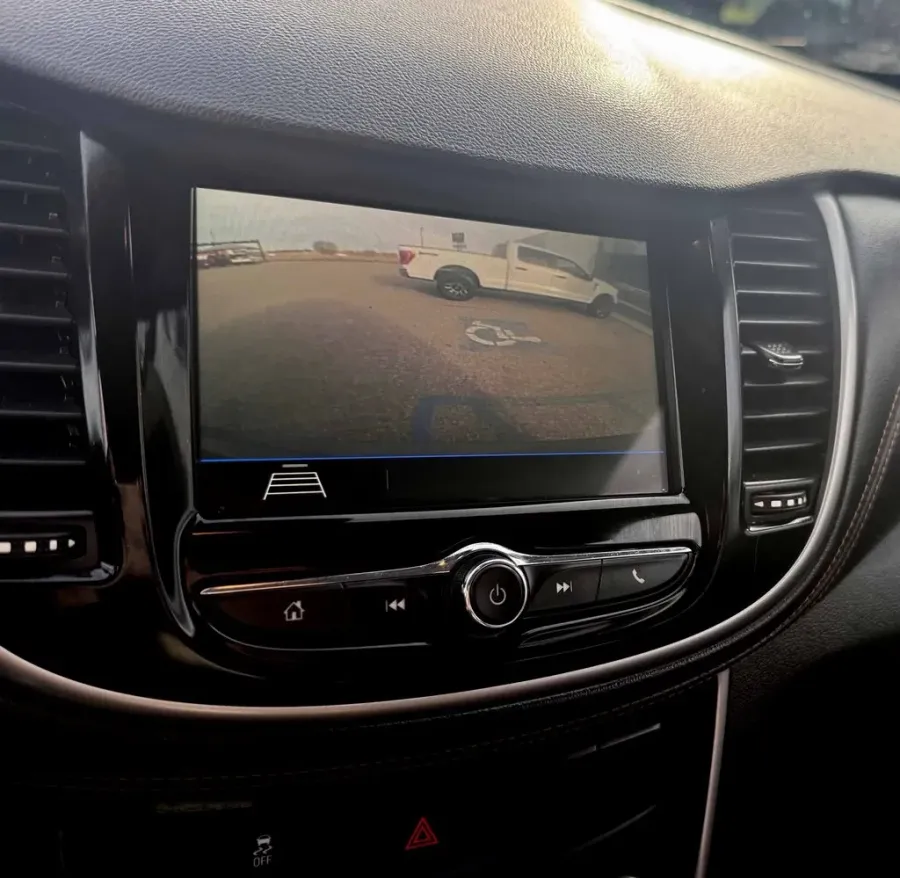 2019 Chevrolet Trax | Photo 14 of 19