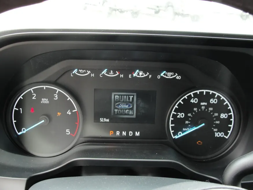 2025 Ford F-550 | Photo 7 of 10