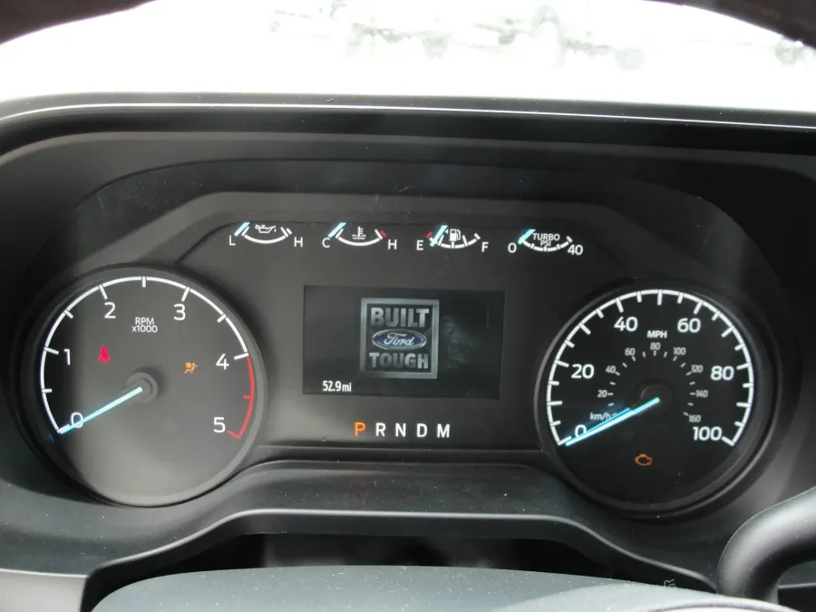 2025 Ford F-550 | Photo 7 of 10