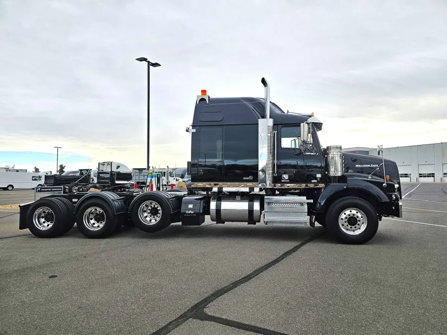 2021 Western Star 4900SA | Photo 20 of 24
