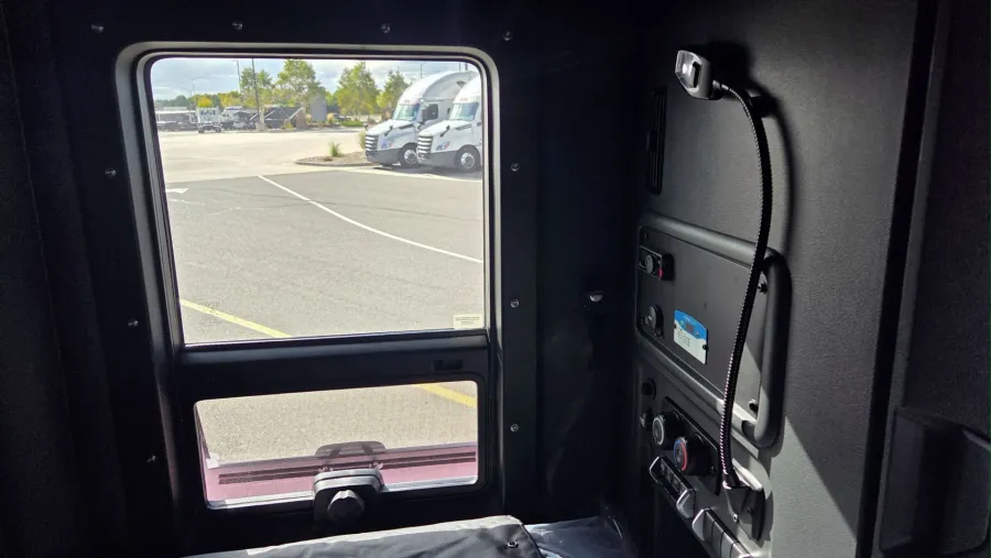 2026 Western Star 49X | Photo 20 of 24