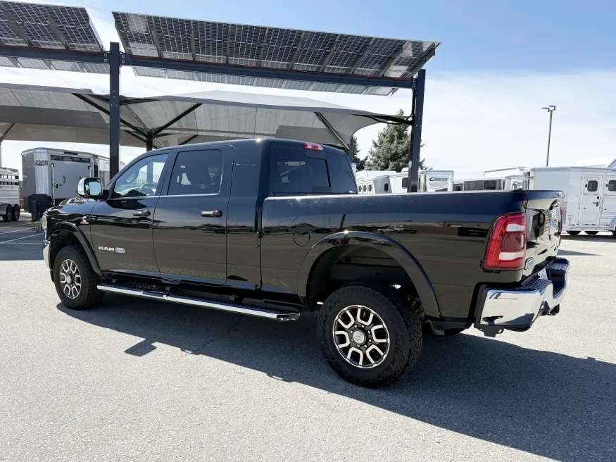 2019 RAM 2500 Laramie Longhorn | Photo 12 of 21