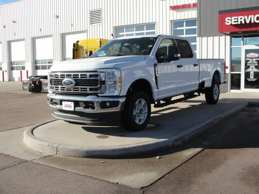 2026 Ford Super Duty F-350 XLT | Photo 12 of 12