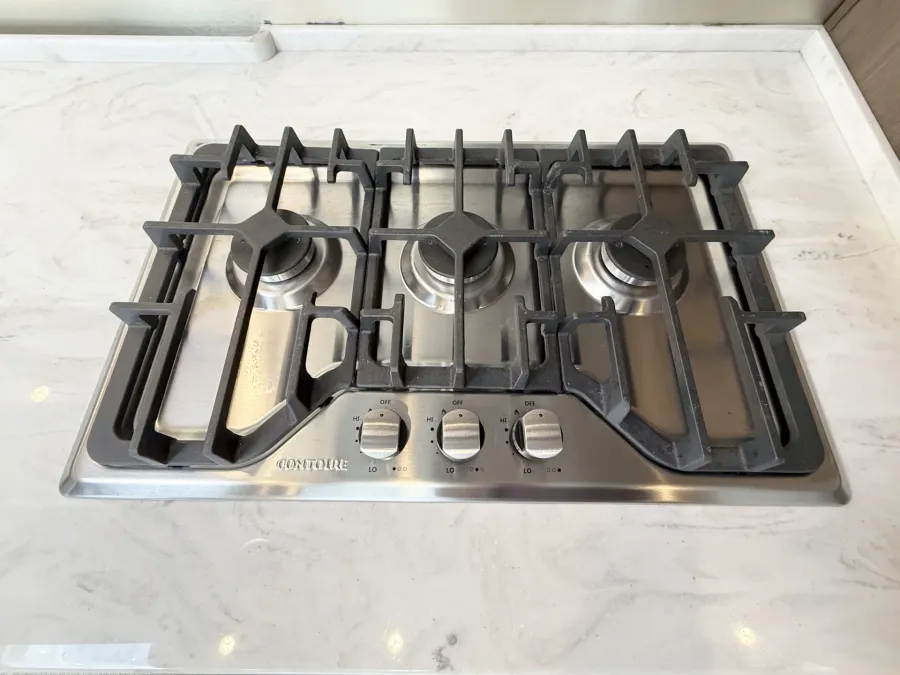 2024 Airstream Classic 33FB Twin | Photo 11 of 23