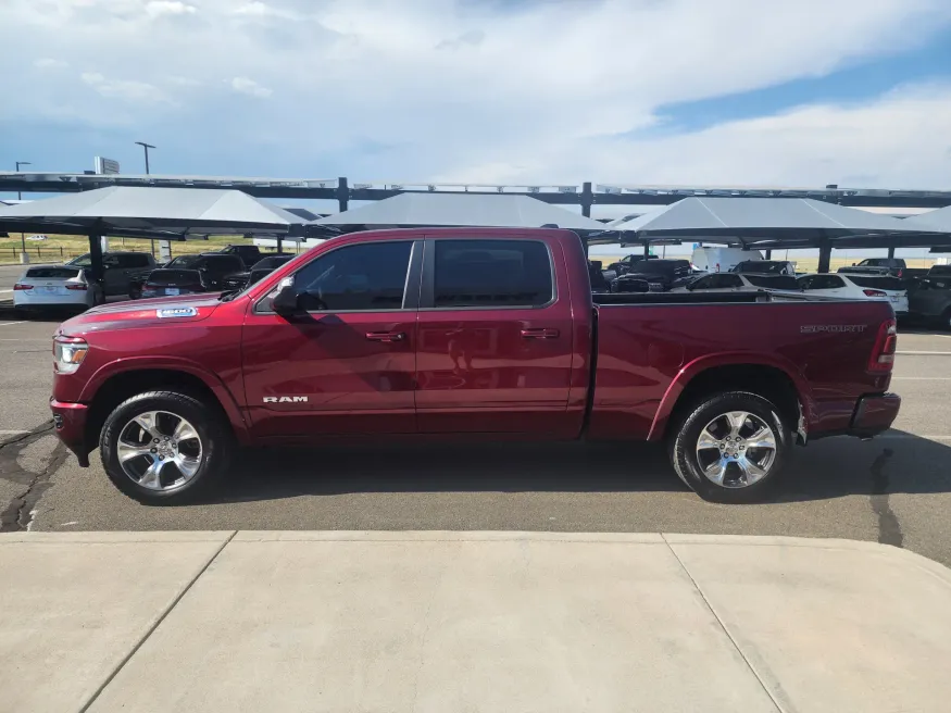 2022 RAM 1500 Laramie | Photo 4 of 32