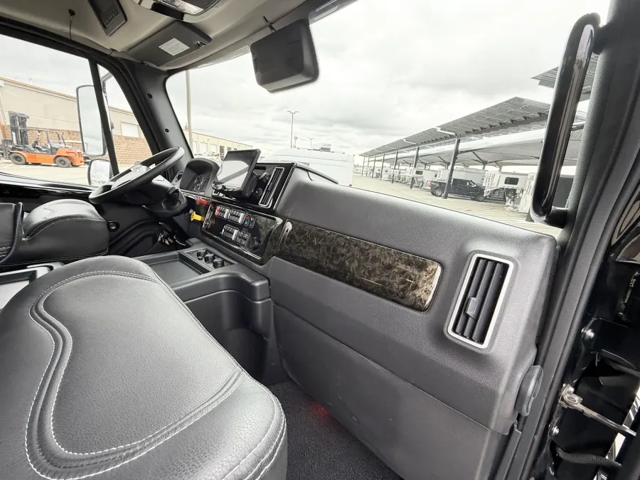 2025 Freightliner M2 106 Plus Summit Hauler | Photo 21 of 22