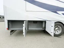 2026 Renegade Valencia 39RB | Thumbnail Photo 19 of 23