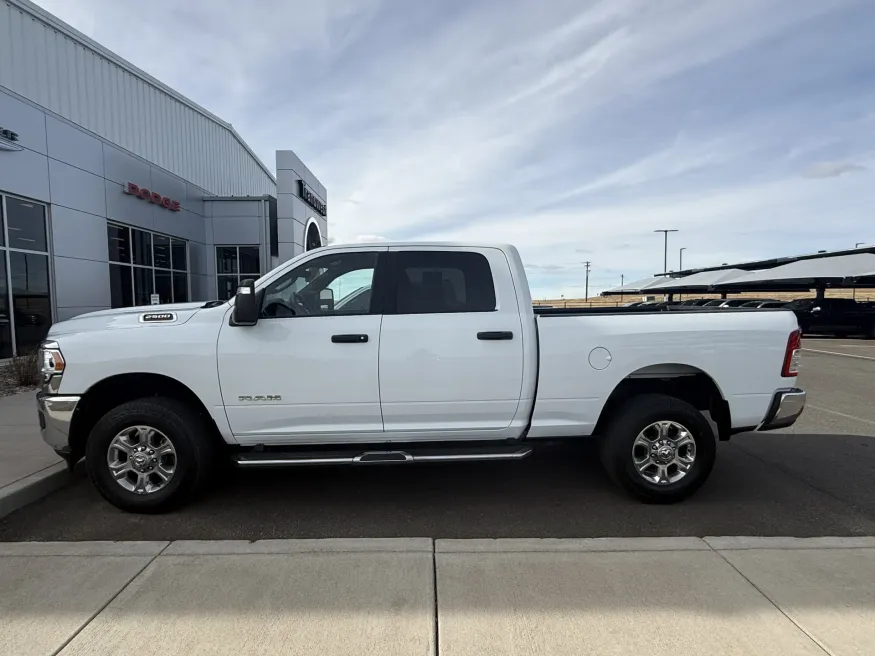 2024 RAM 2500 Big Horn | Photo 1 of 16