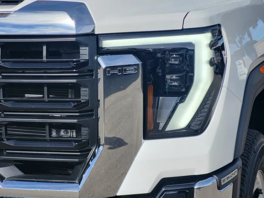 2026 GMC Sierra 3500HD Pro | Photo 7 of 23