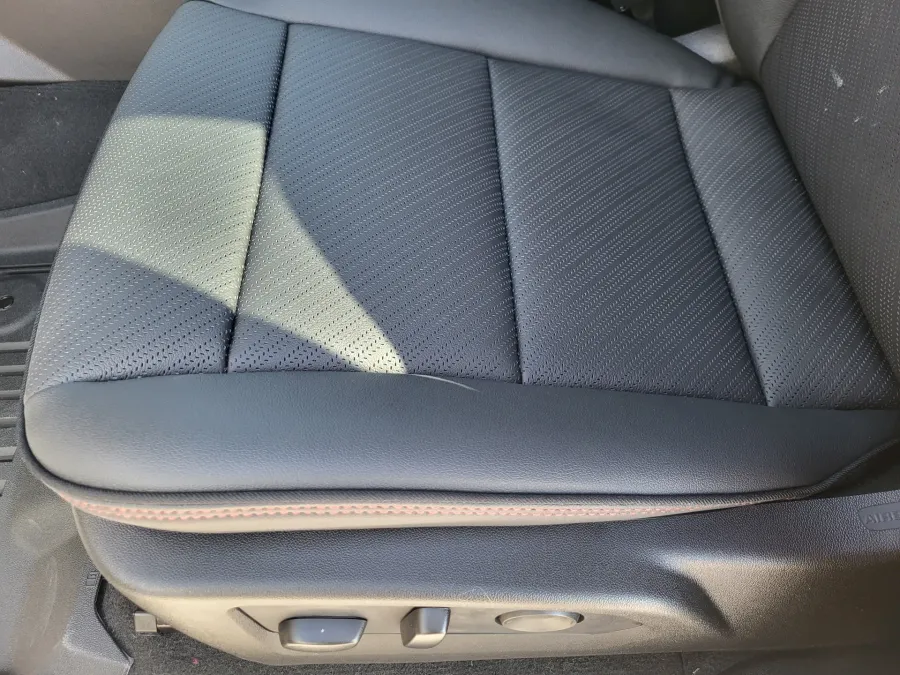 2026 GMC Canyon 4WD AT4X | Photo 20 of 25