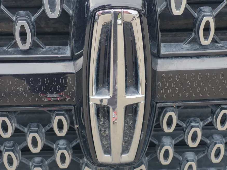 2025 Lincoln Navigator Reserve | Photo 10 of 26