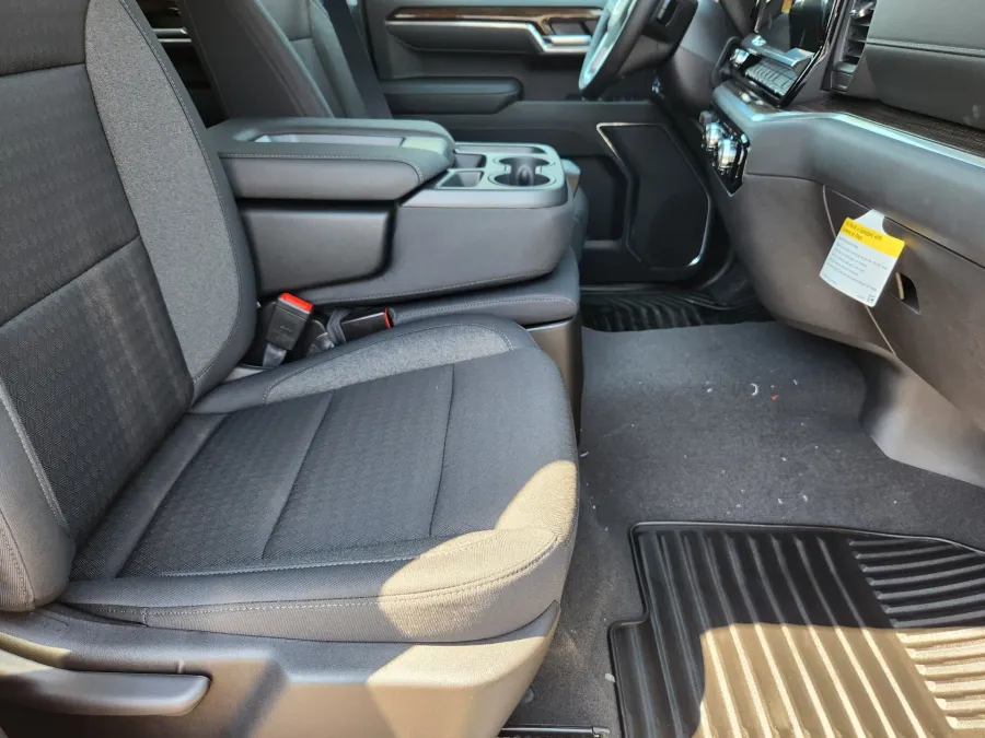 2026 GMC Sierra 1500 Elevation | Photo 18 of 28