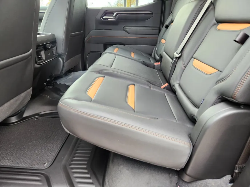 2026 GMC Sierra 1500 AT4 | Photo 10 of 31