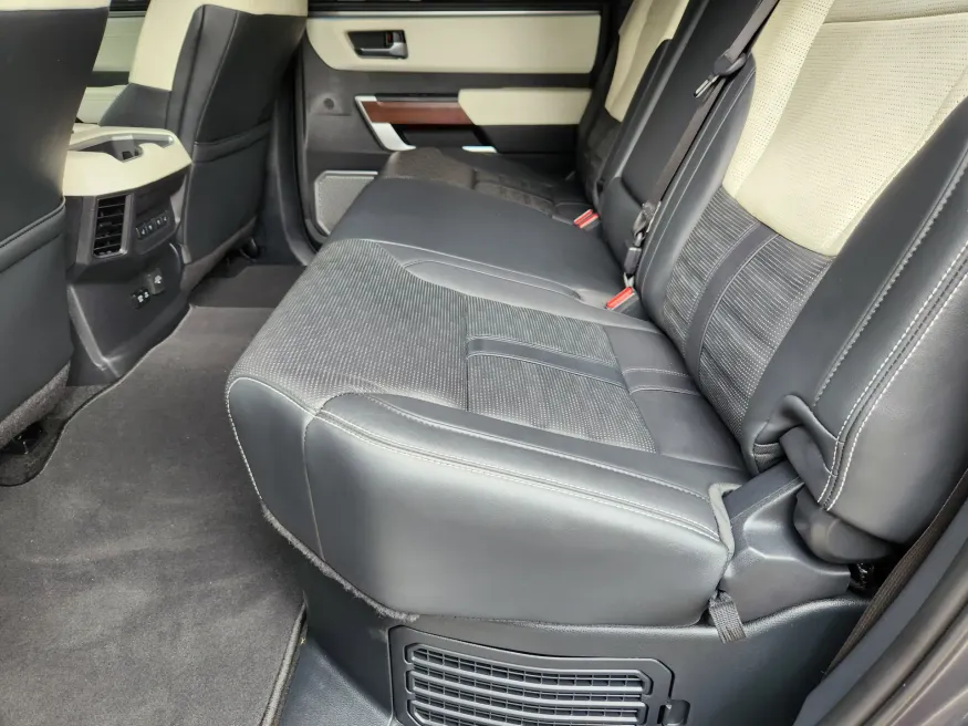 2024 Toyota Tundra 4WD Capstone Hybrid | Photo 10 of 30