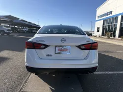 2024 Nissan Altima 2.5 SR | Thumbnail Photo 3 of 19
