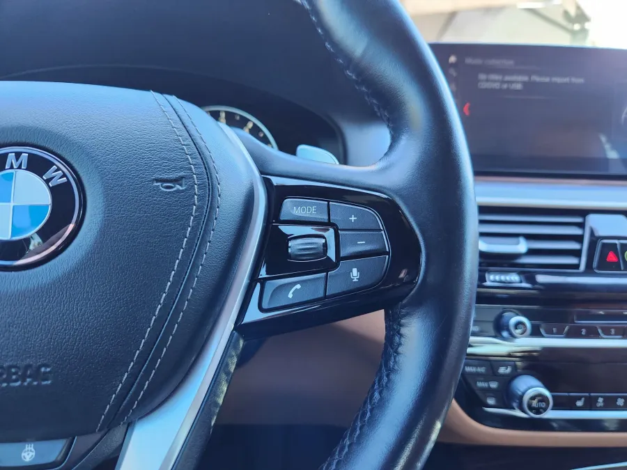 2019 BMW 5 Series 530i xDrive | Photo 23 of 29