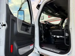 2026 Western Star 47X | Thumbnail Photo 11 of 19