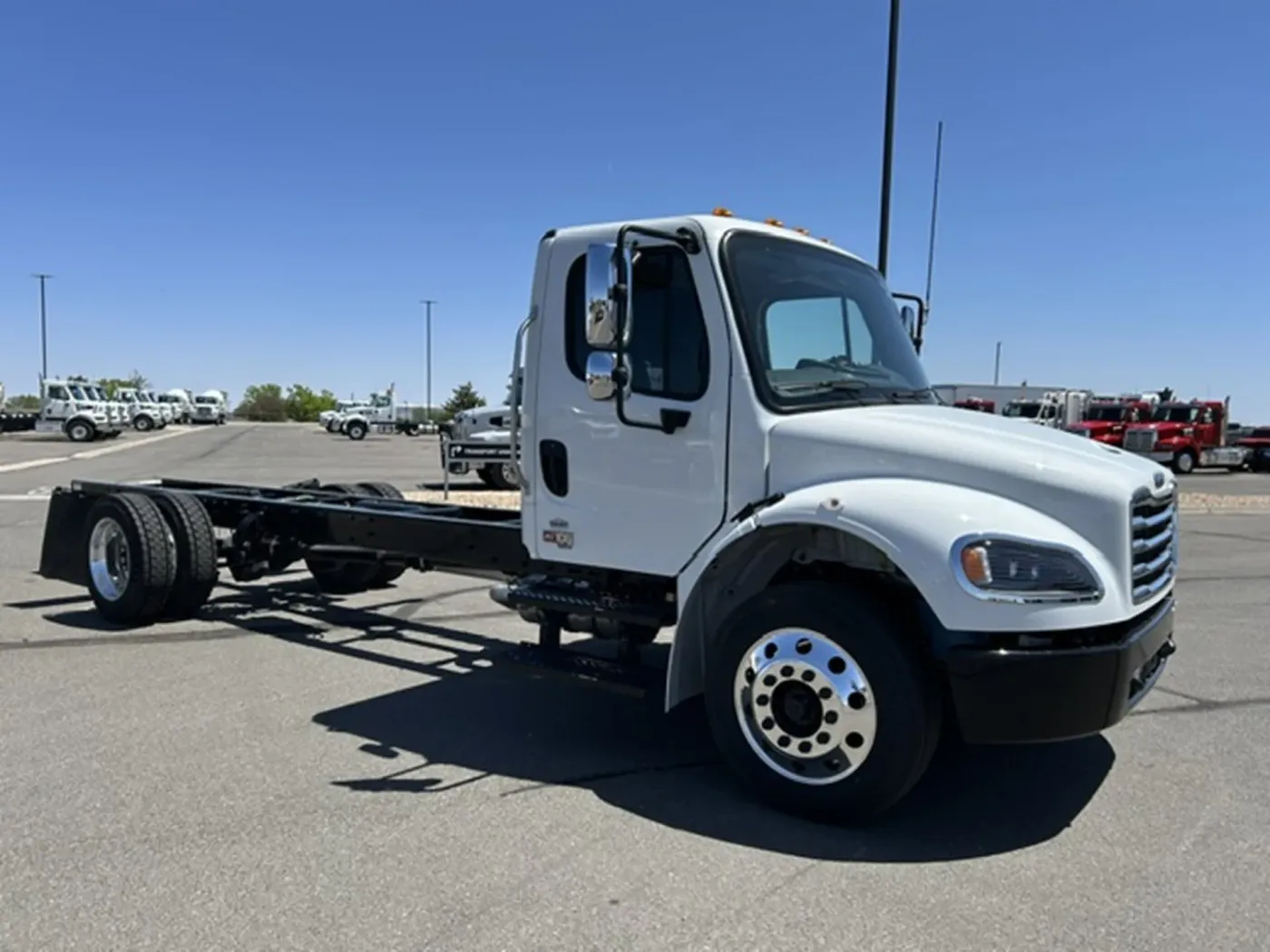 2027 Freightliner M2 106 | Photo 4 of 12