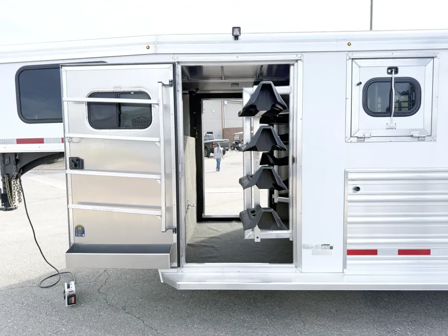 2026 Logan Coach Bullseye 4HGN | Photo 14 of 16