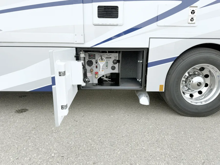 2026 Renegade Valencia 39RB | Photo 21 of 23