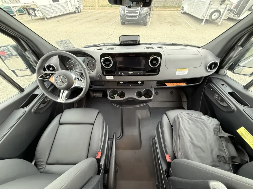 2027 Winnebago Revel Sport 44N | Photo 8 of 20