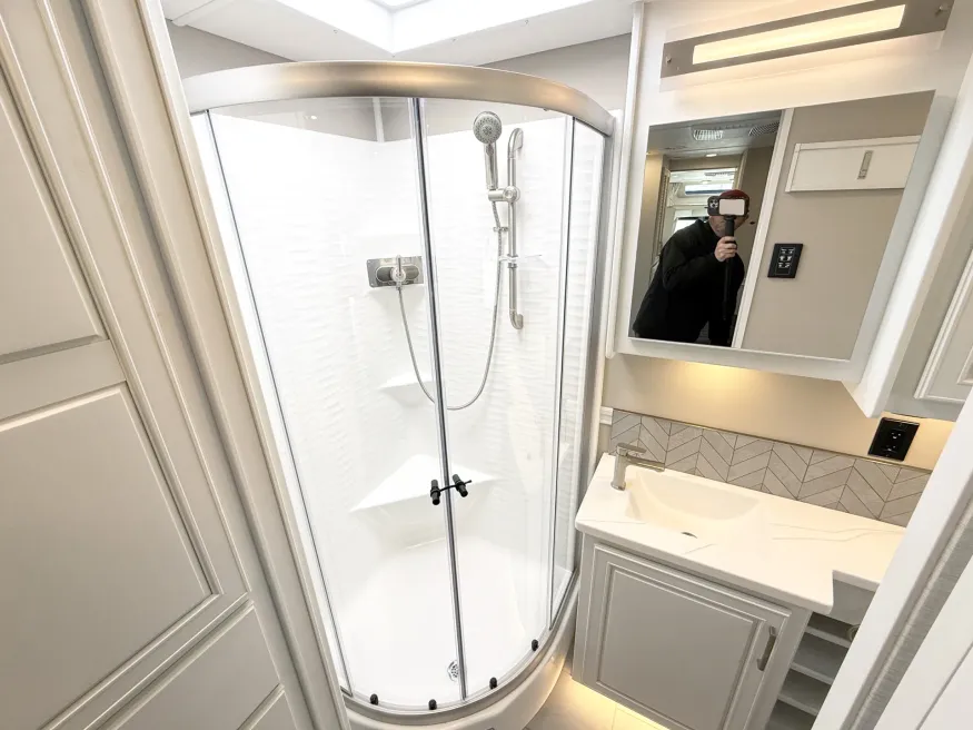 2026 Renegade Verona LE 40LRB | Photo 18 of 31