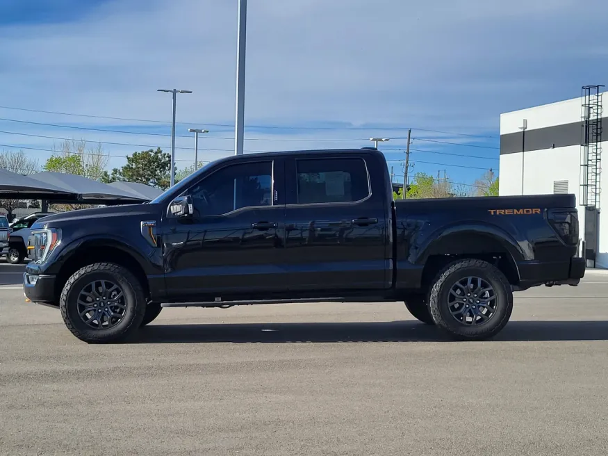 2023 Ford F-150 XL | Photo 3 of 26