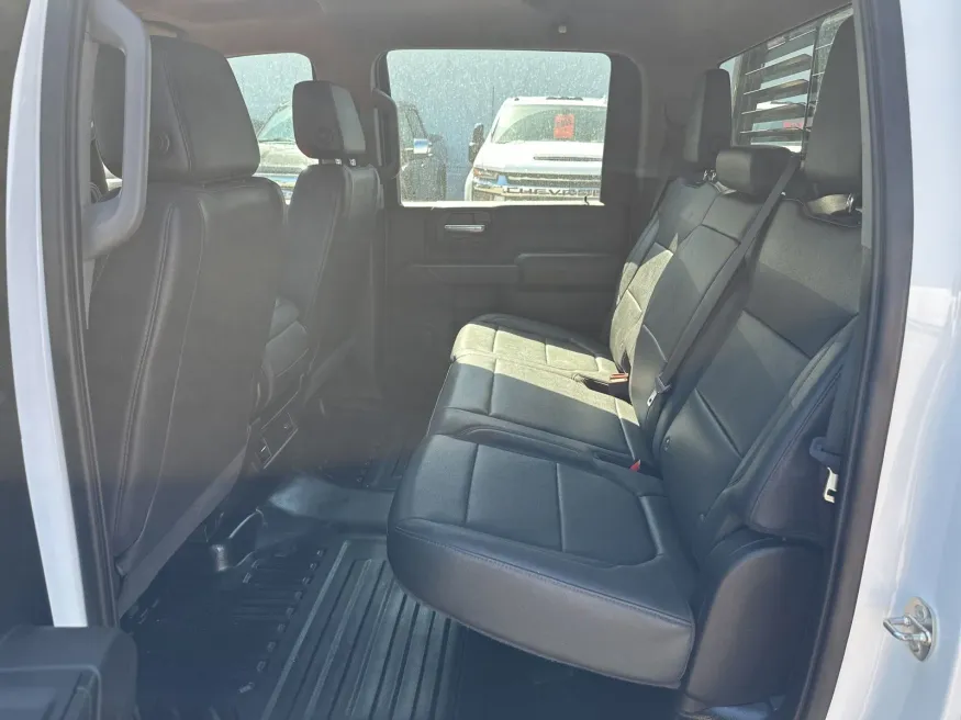2023 Chevrolet Silverado 3500HD Work Truck | Photo 7 of 15