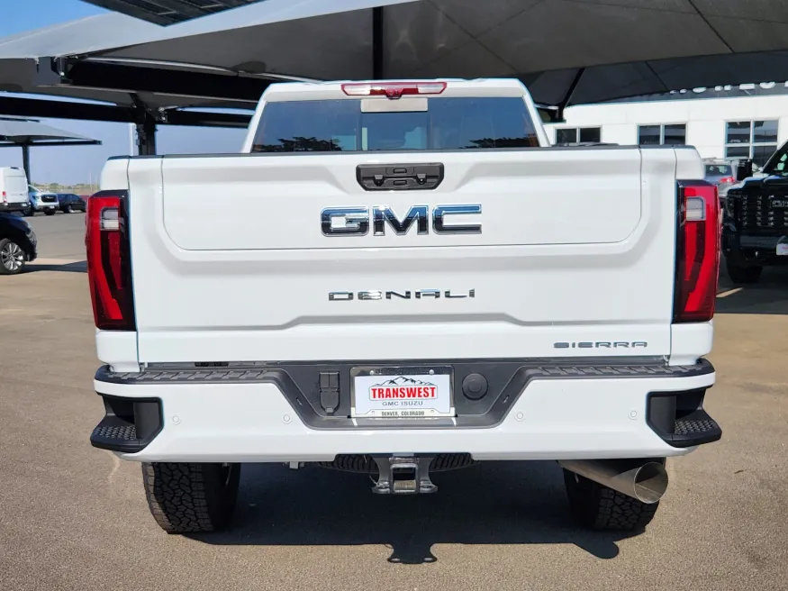 2025 GMC Sierra 3500HD Denali Ultimate | Photo 12 of 32