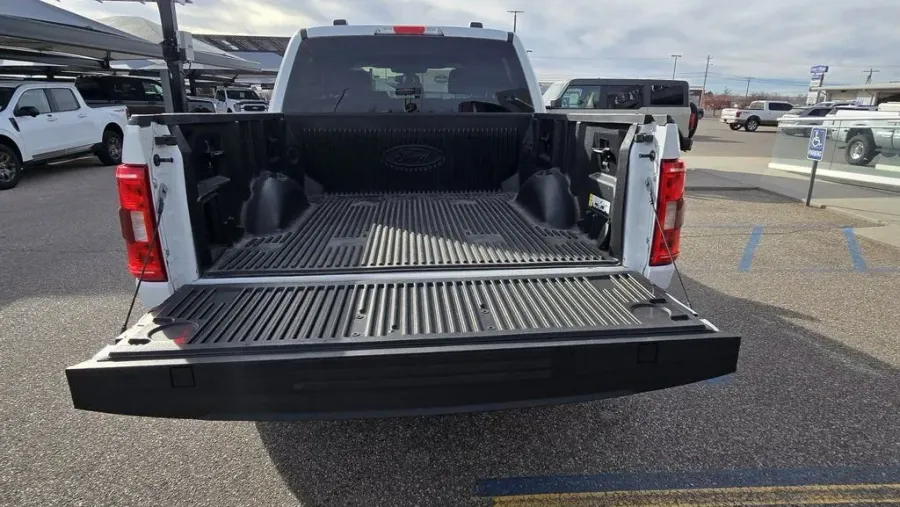 2023 Ford F-150 | Photo 8 of 24