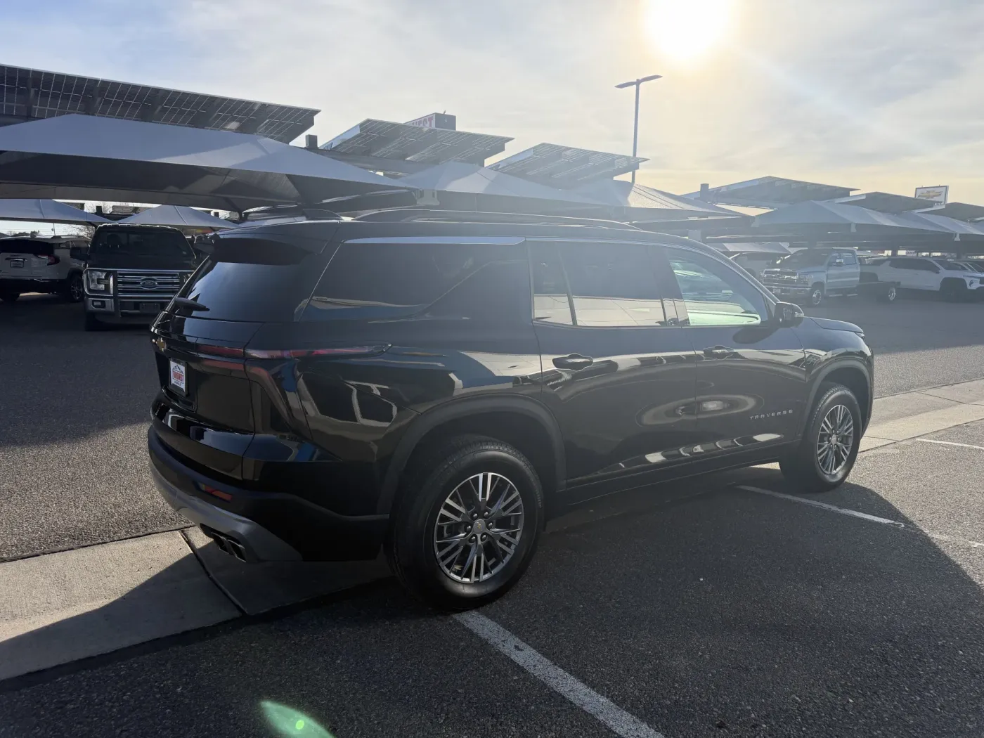 2025 Chevrolet Traverse AWD LT | Photo 4 of 22