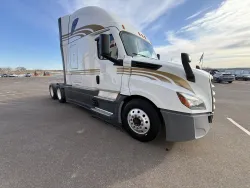 2022 Freightliner Cascadia | Thumbnail Photo 7 of 14
