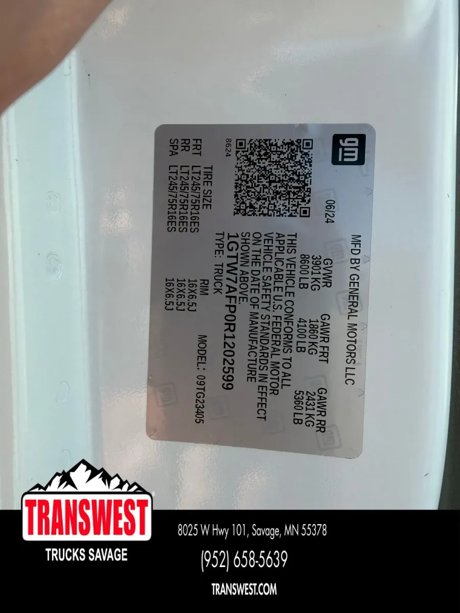 2024 GMC Savana 2500 Work Van | Photo 18 of 20