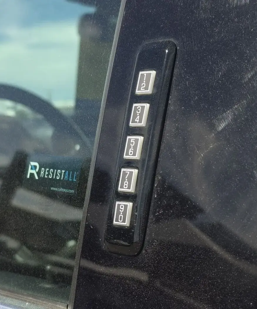 2021 Ford F-150 | Photo 13 of 32