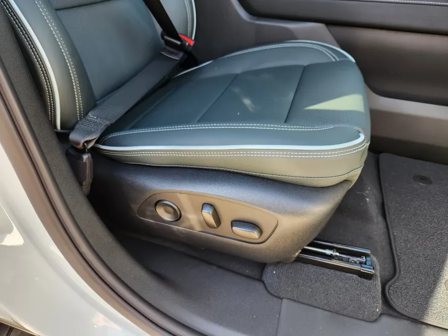 2026 GMC Sierra EV Extended Range AT4 | Photo 18 of 29