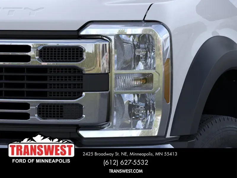 2026 Ford Super Duty F-550 XL | Photo 17 of 22