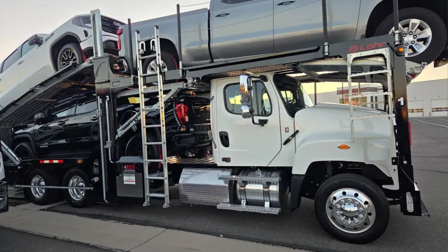 2026 Freightliner 114SD | Photo 19 of 44