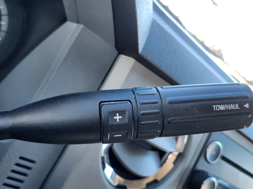 2015 Ford Super Duty F-250 SRW | Photo 18 of 20