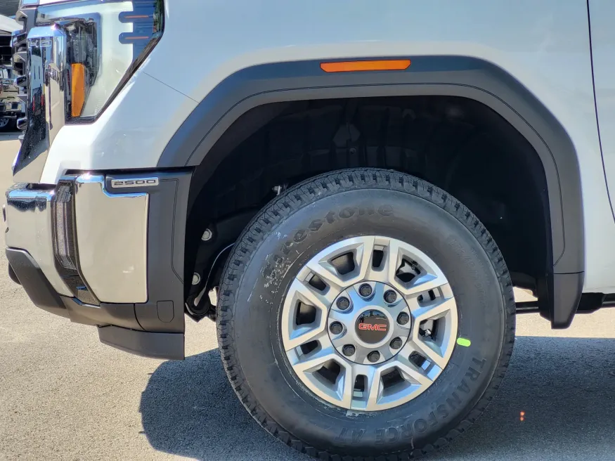 2026 GMC Sierra 2500HD Pro | Photo 8 of 22