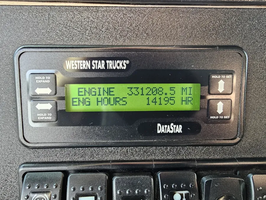 2017 Western Star 4700SB | Photo 15 of 17