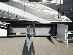 2026 Renegade Verona 40VTS | Thumbnail Photo 24 of 31