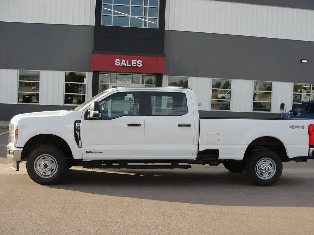 2026 Ford Super Duty F-350 XL 