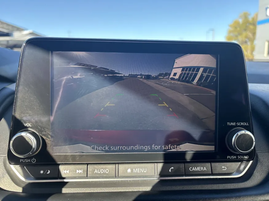 2024 Nissan Rogue SV | Photo 15 of 21