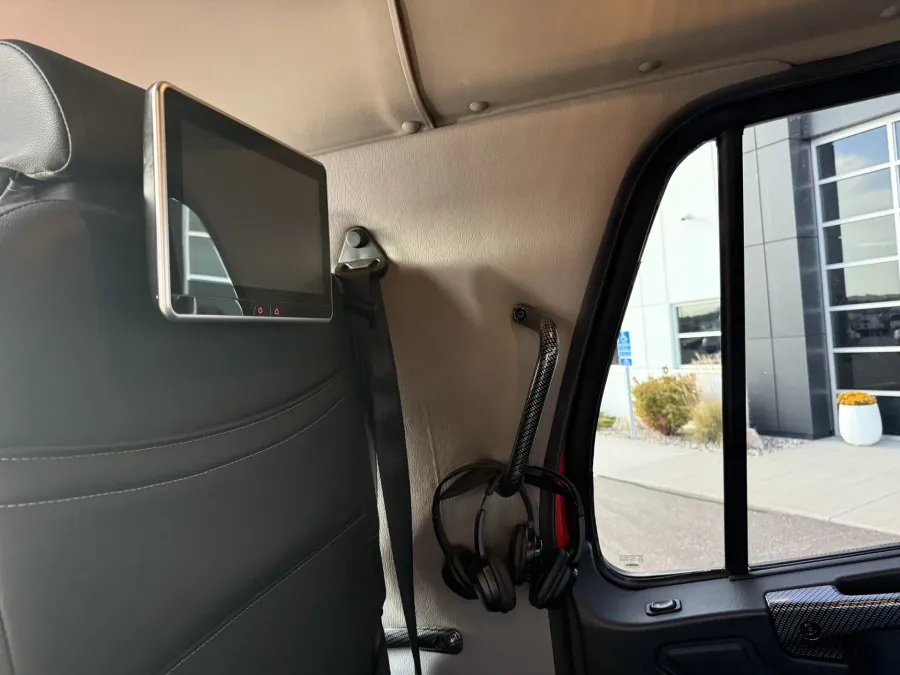 2023 Freightliner M2 106 Summit Hauler | Photo 18 of 19