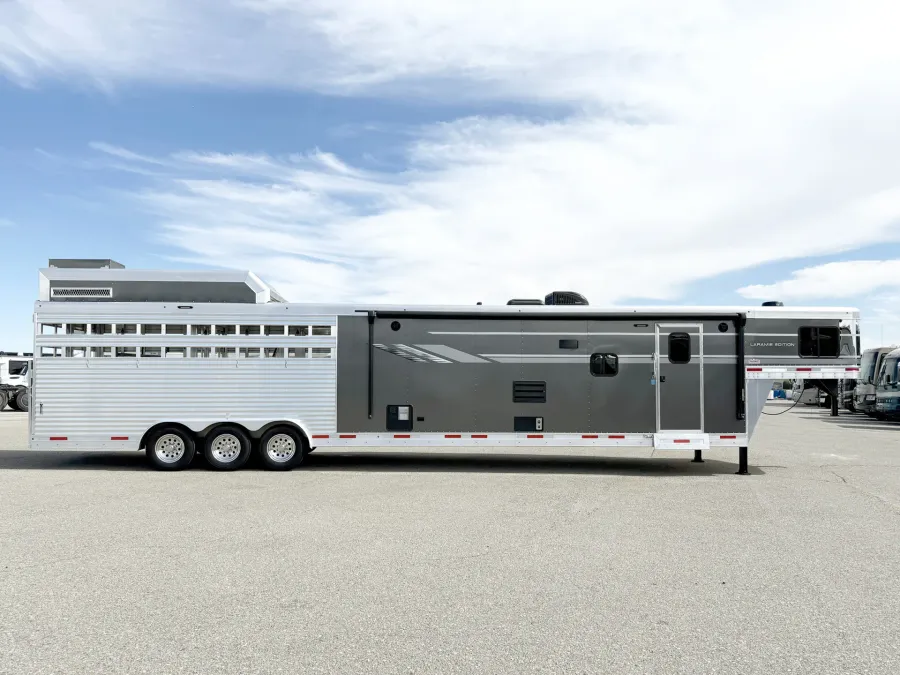 2021 SMC Stock LQ | Photo 2 of 23