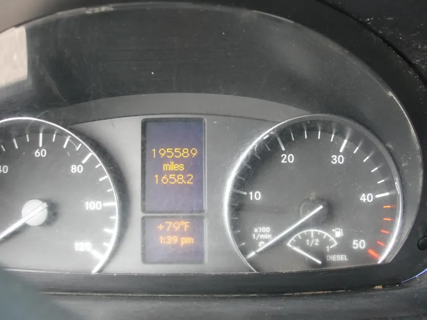 2014 Mercedes Benz Sprinter | Photo 9 of 13