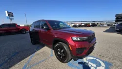 2024 Jeep Grand Cherokee | Thumbnail Photo 3 of 31