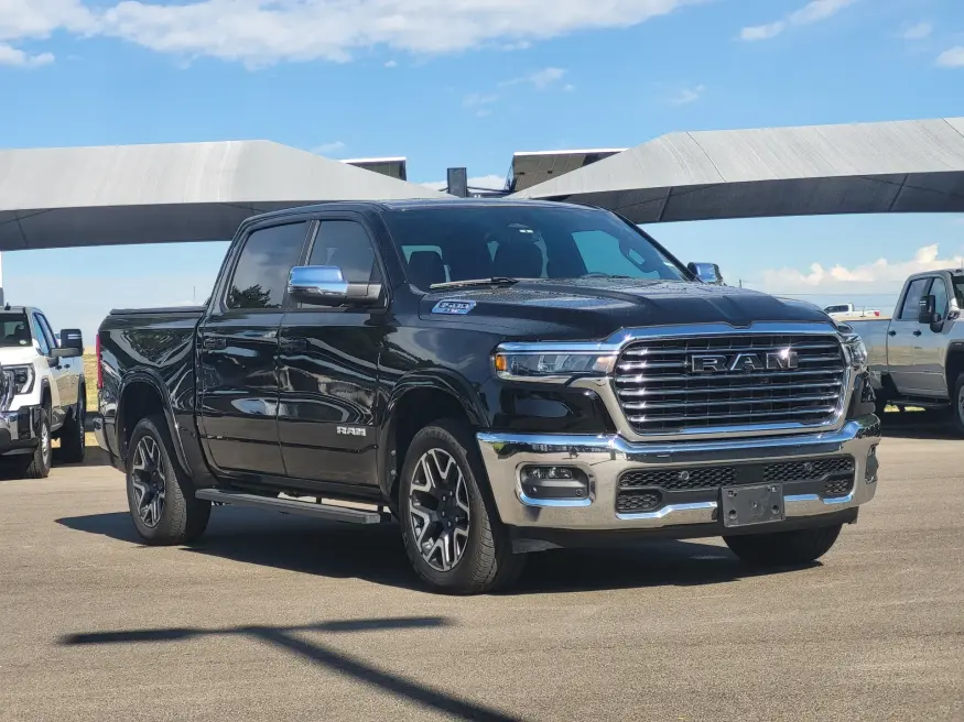 2025 RAM 1500 Laramie | Photo 2 of 24