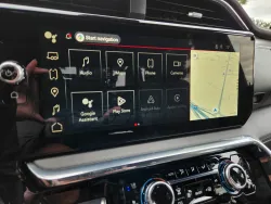 2026 GMC Sierra 3500HD Denali | Thumbnail Photo 24 of 30