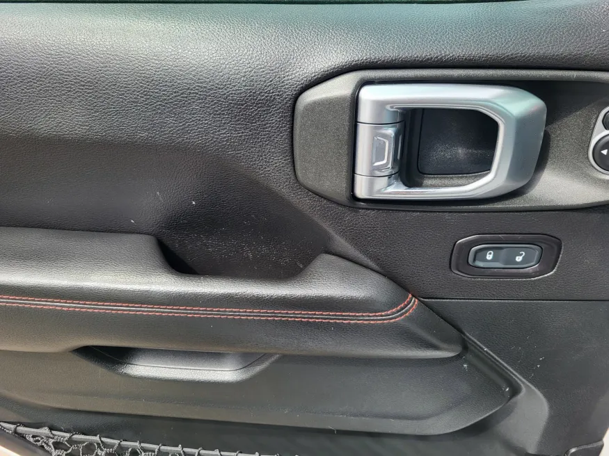 2020 Jeep Gladiator Rubicon | Photo 20 of 26